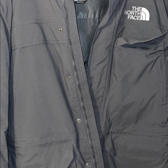 Sought after men’s McMurdo parka Northface - Picture 5 of 9